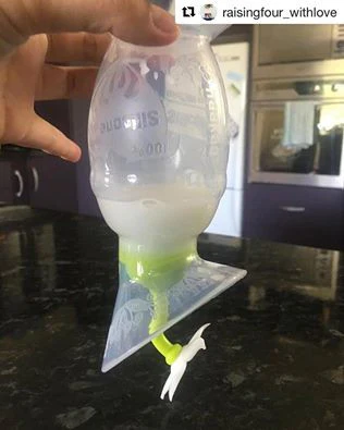 Haakaa Gen 2 Silicone Breast Pump with Suction Base 4 oz and Silicone Flower Stopper Set - Image 8