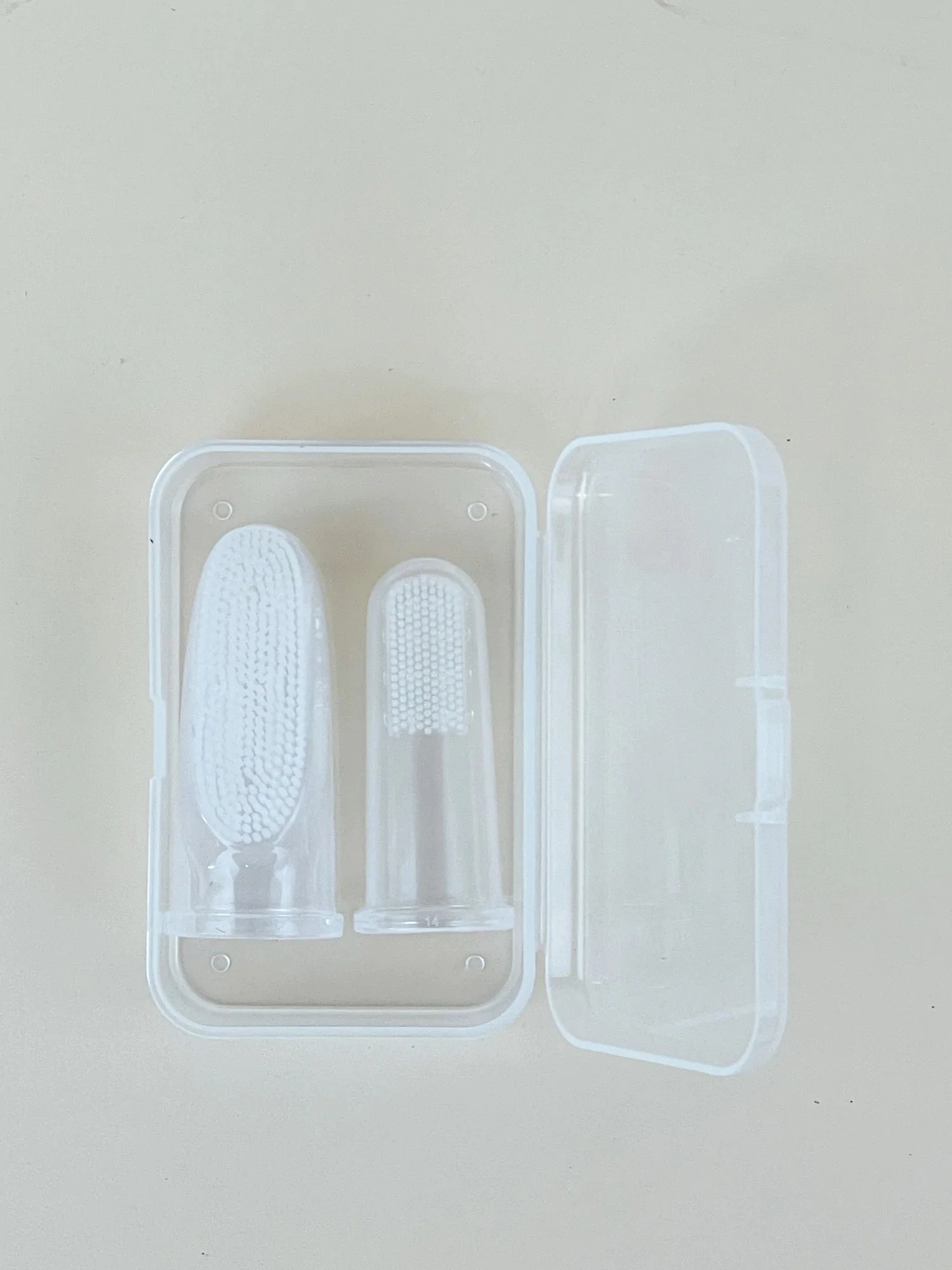 Haakaa Silicone Finger Toothbrush Set 2pcs (Small & Large) (Pack of 4) - Image 7