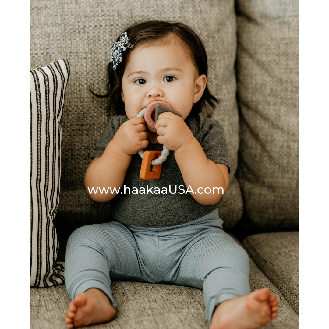 Haakaa Silicone Teething Ring 1 PK (Pack of 4) - Image 4